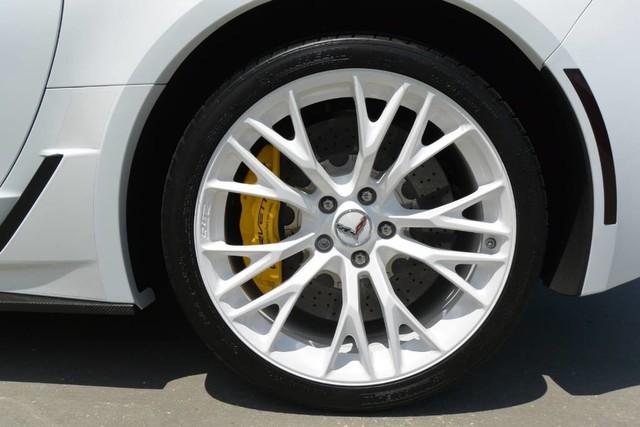 Used-2015-Chevrolet-Corvette-Z06-Z07-3LZ-Convertible-Jackson-MS