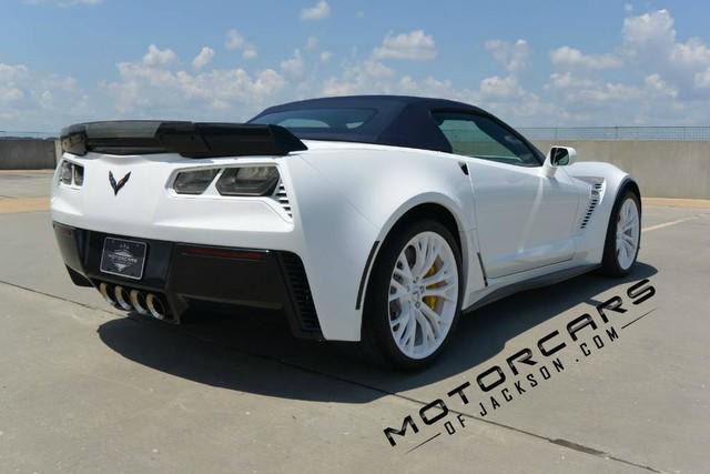 Used-2015-Chevrolet-Corvette-Z06-Z07-3LZ-Convertible-Jackson-MS