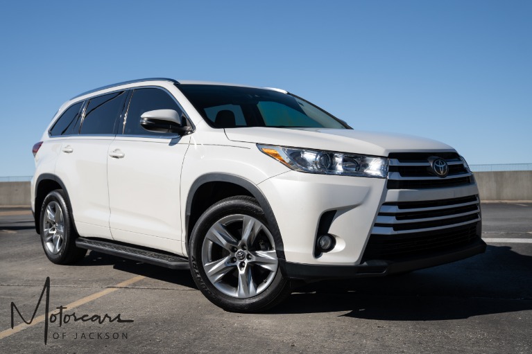 Used-2017-Toyota-Highlander-XLE-Jackson-MS