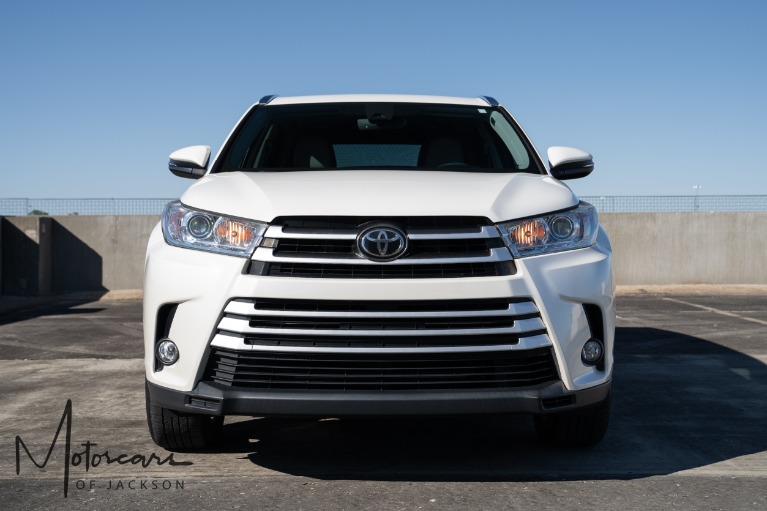 Used-2017-Toyota-Highlander-XLE-Jackson-MS