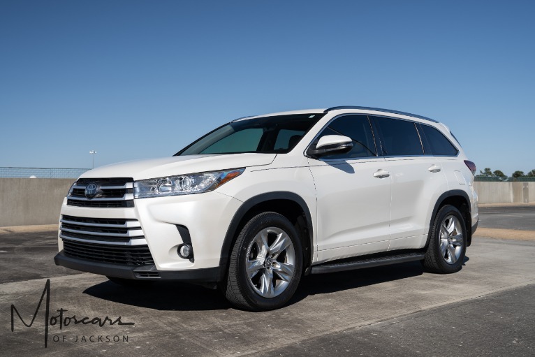 Used-2017-Toyota-Highlander-XLE-Jackson-MS