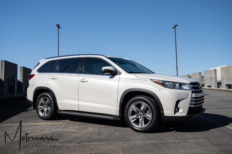 Used-2017-Toyota-Highlander-XLE-Jackson-MS