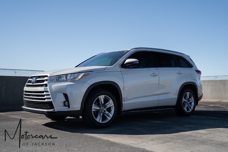 Used-2017-Toyota-Highlander-XLE-Jackson-MS