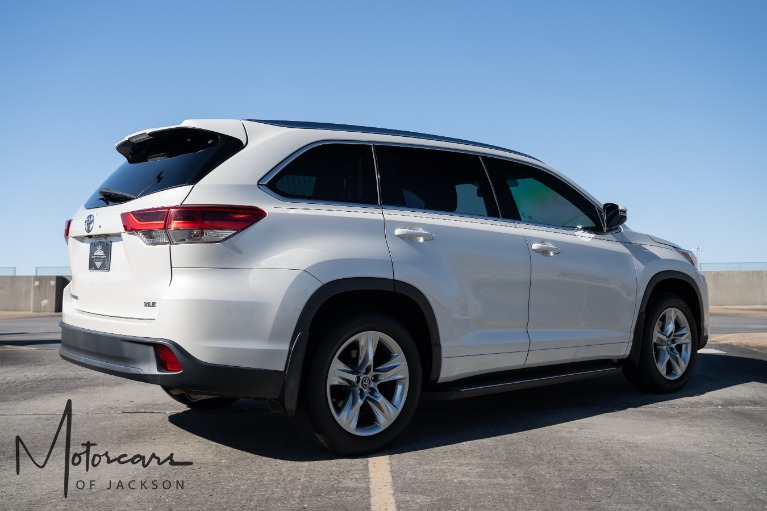 Used-2017-Toyota-Highlander-XLE-for-sale-Jackson-MS