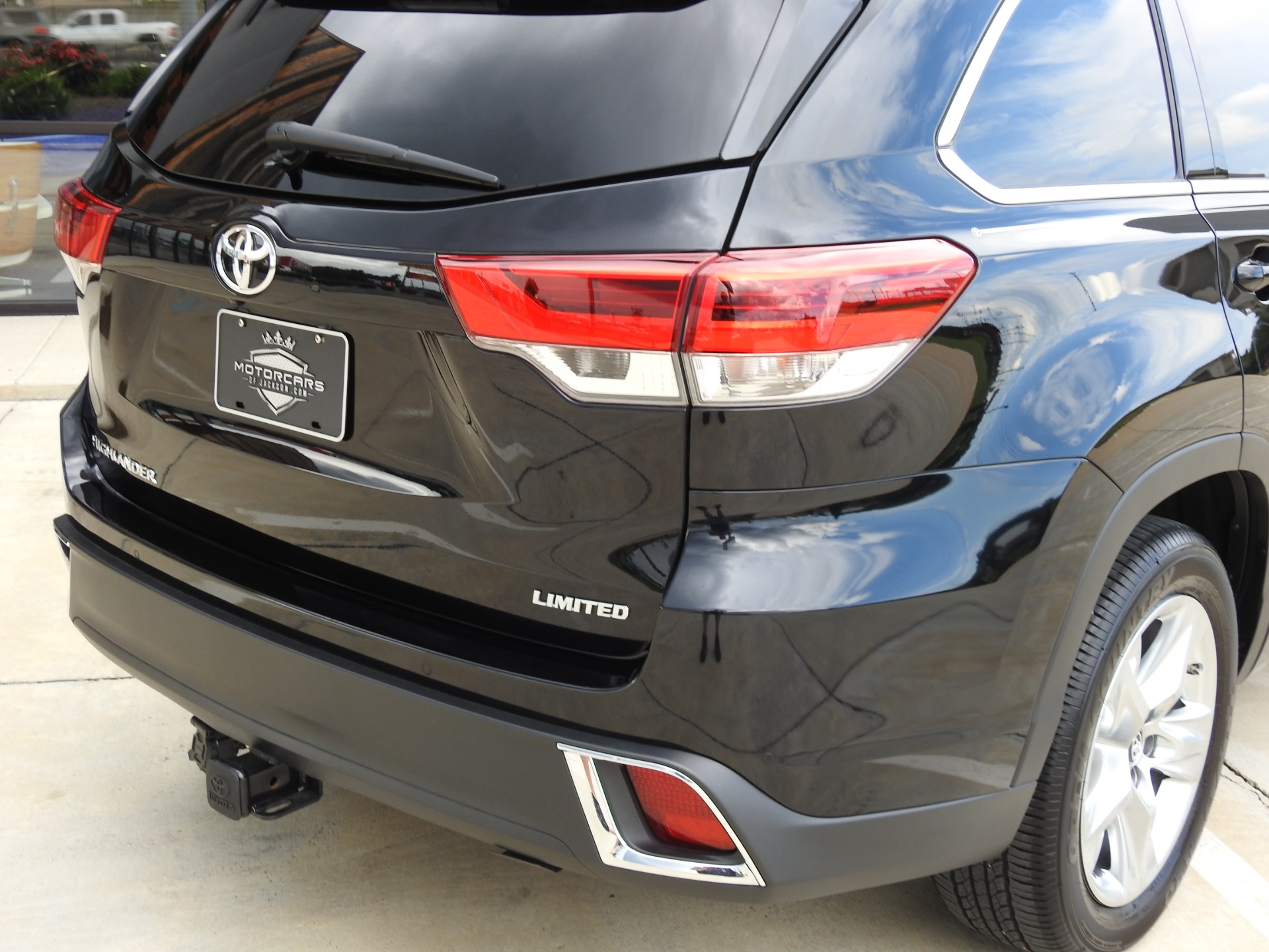 2017 Toyota Highlander Limited Stock HS211402 for sale near Jackson