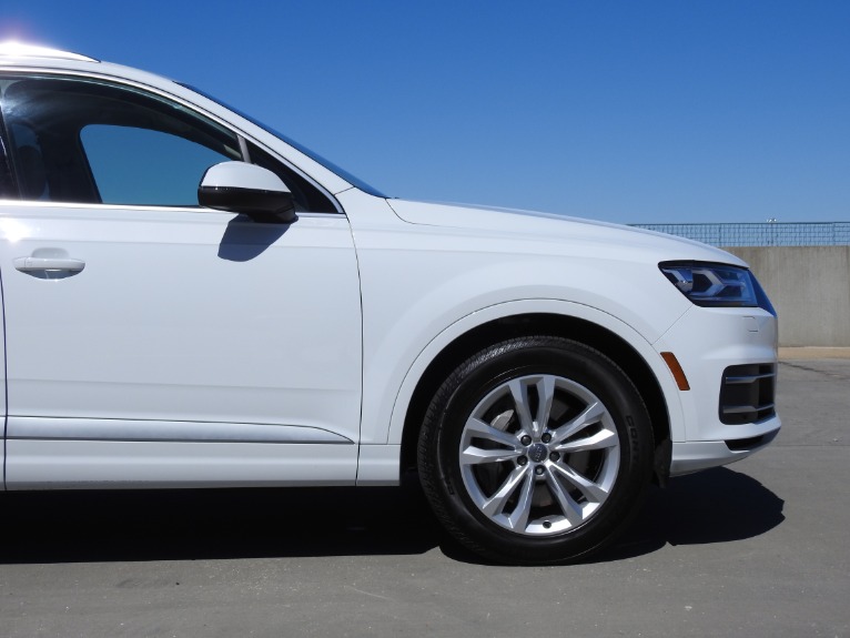 Used-2018-Audi-Q7-30-V6-Premium-Plus-AWD-Jackson-MS