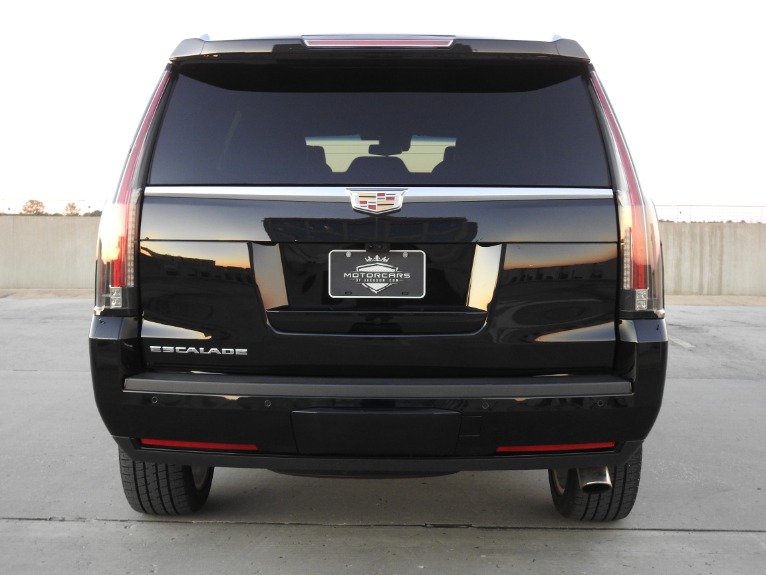 Used-2018-Cadillac-Escalade-Platinum-Jackson-MS