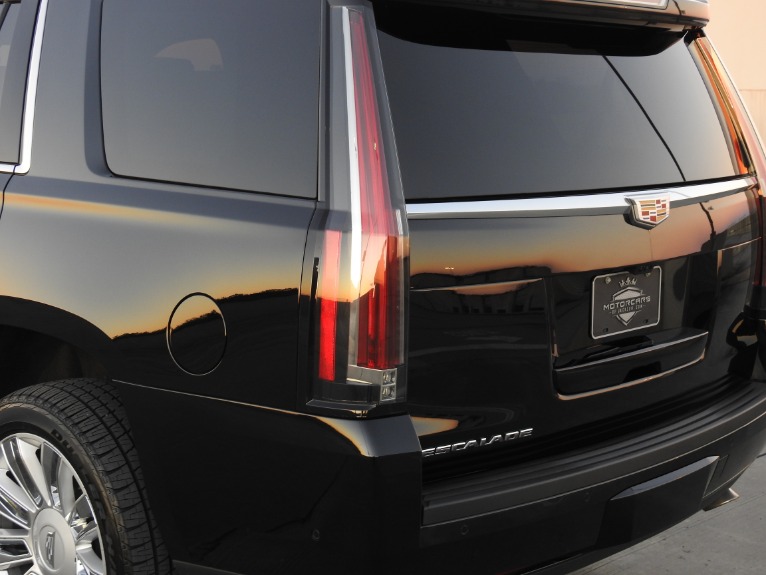 Used-2018-Cadillac-Escalade-Platinum-for-sale-Jackson-MS