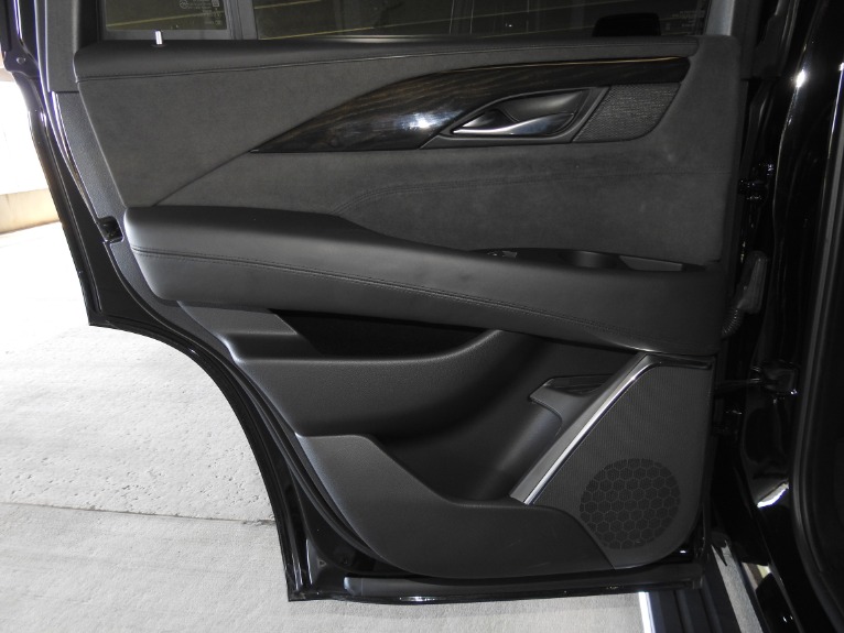 Used-2018-Cadillac-Escalade-Platinum-for-sale-Jackson-MS