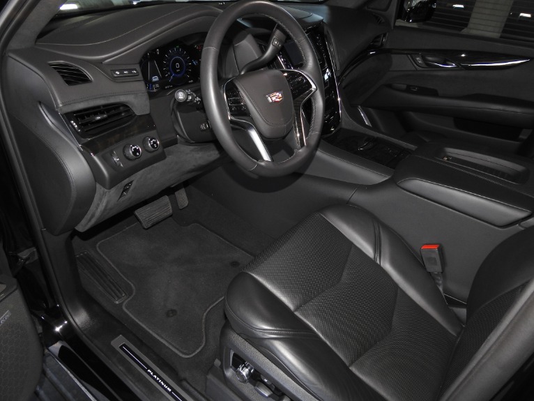 Used-2018-Cadillac-Escalade-Platinum-for-sale-Jackson-MS