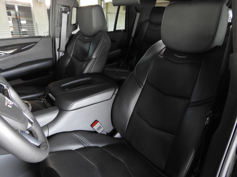 Used-2018-Cadillac-Escalade-Platinum-Jackson-MS