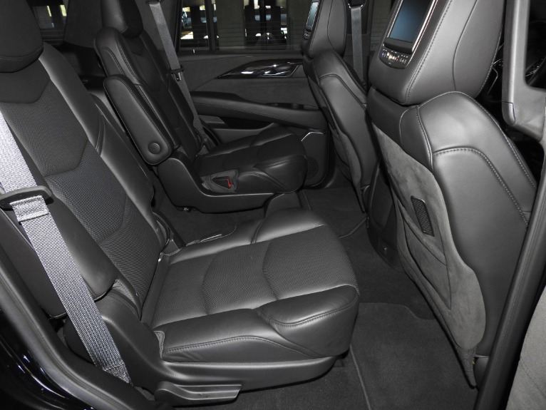 Used-2018-Cadillac-Escalade-Platinum-for-sale-Jackson-MS