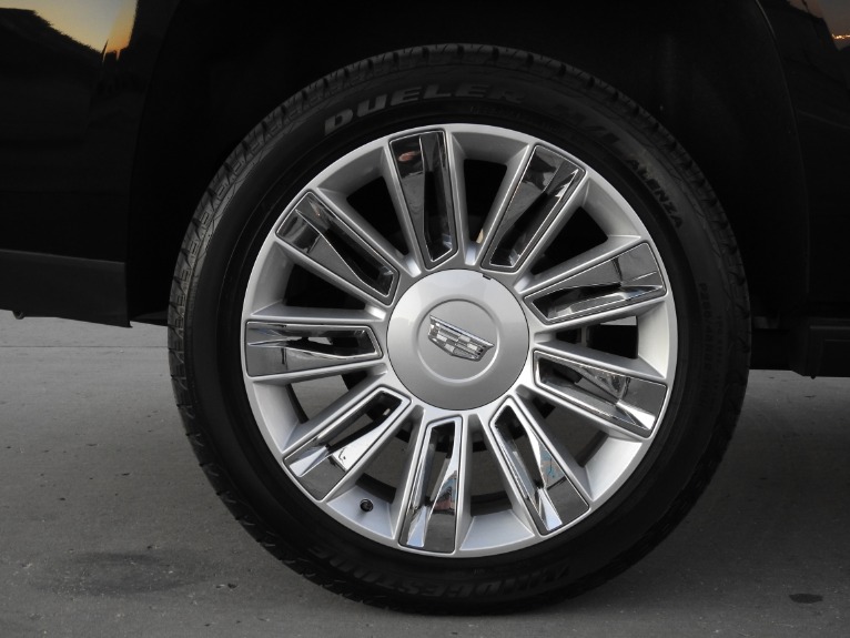 Used-2018-Cadillac-Escalade-Platinum-for-sale-Jackson-MS