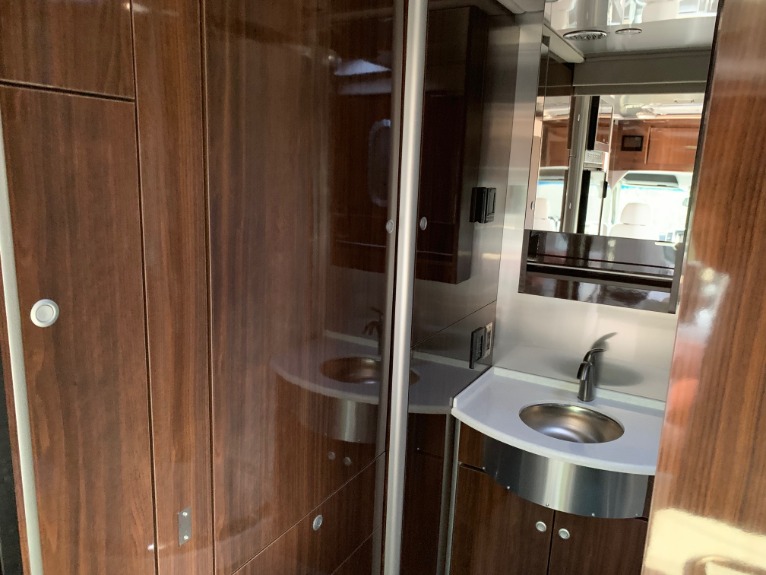 Used-2019-Atlas-Airstream-Murphy-Bed-for-sale-Jackson-MS