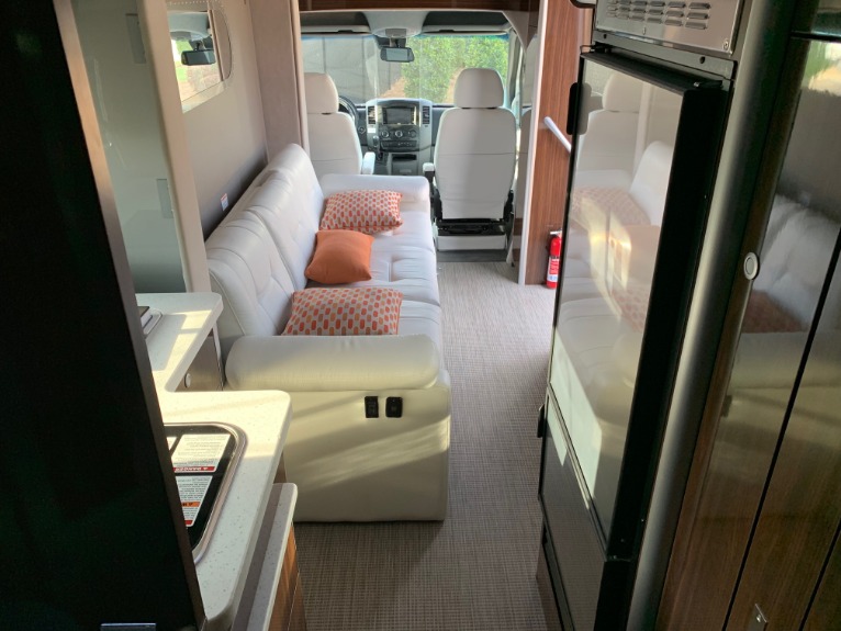 Used-2019-Atlas-Airstream-Murphy-Bed-for-sale-Jackson-MS