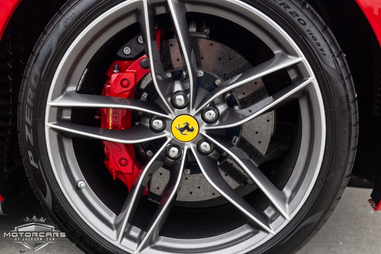 Used-2017-Ferrari-488-GTB-HUGE-MSRP-!-Tons-of-Carbon-!!-Jackson-MS