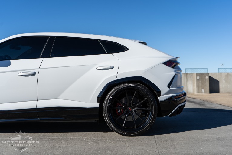 Used-2019-Lamborghini-Urus-Jackson-MS