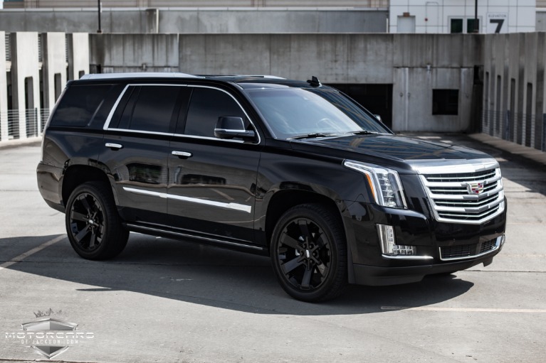 Used-2018-Cadillac-Escalade-Platinum-for-sale-Jackson-MS