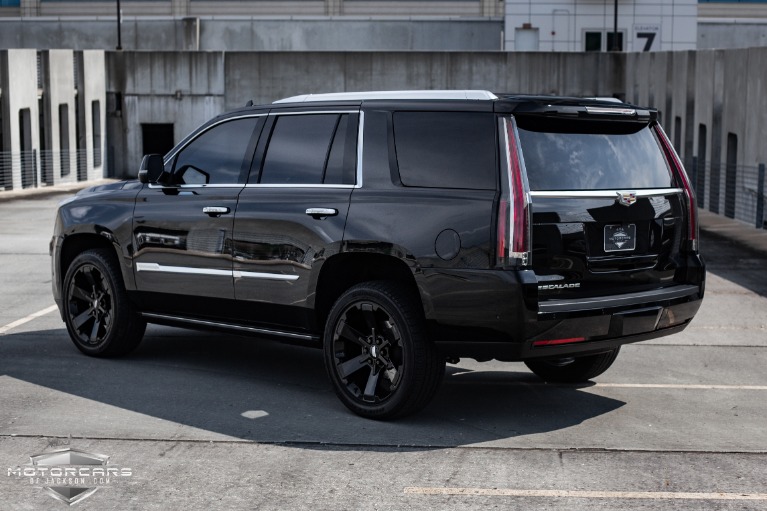 Used-2018-Cadillac-Escalade-Platinum-for-sale-Jackson-MS