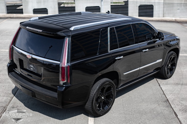 Used-2018-Cadillac-Escalade-Platinum-for-sale-Jackson-MS