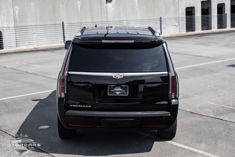 Used-2018-Cadillac-Escalade-Platinum-Jackson-MS