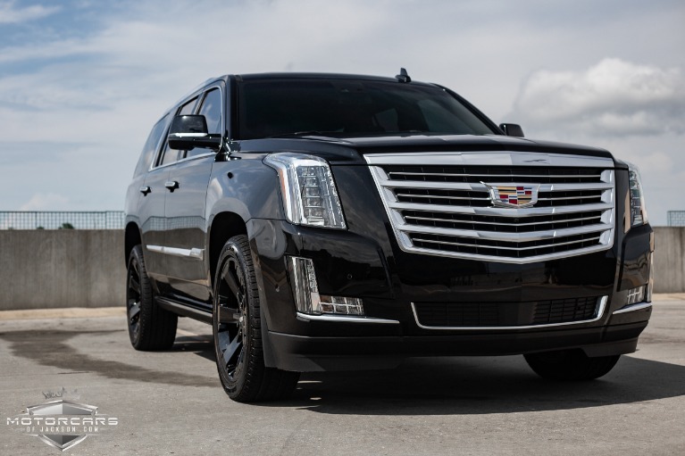 Used-2018-Cadillac-Escalade-Platinum-for-sale-Jackson-MS