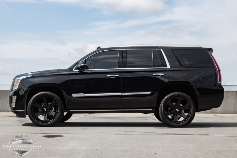 Used-2018-Cadillac-Escalade-Platinum-Jackson-MS