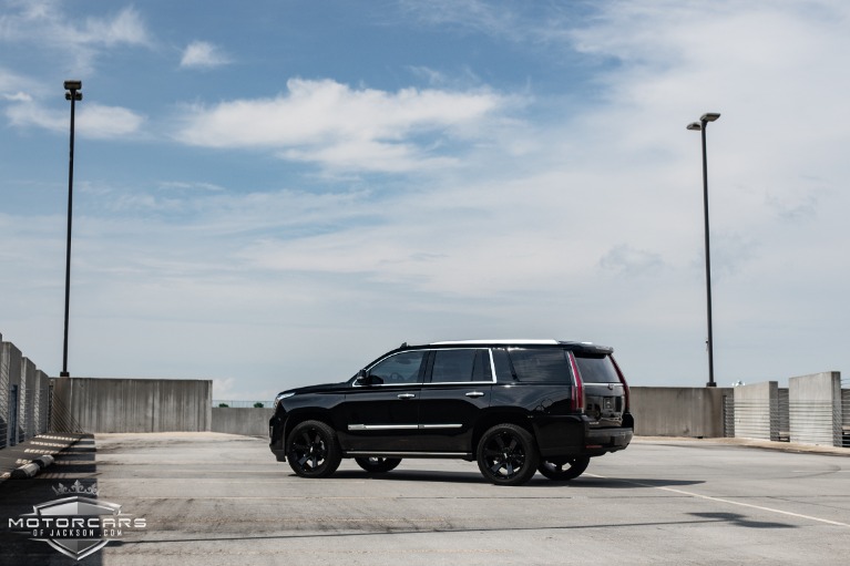 Used-2018-Cadillac-Escalade-Platinum-Jackson-MS