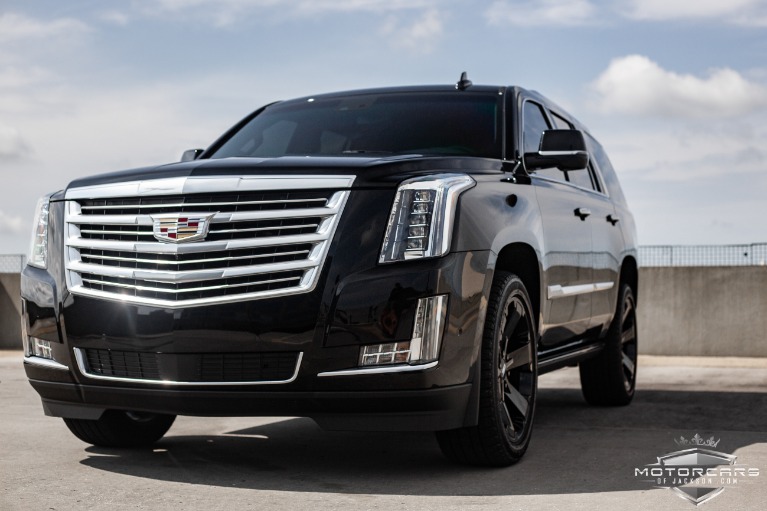 Used-2018-Cadillac-Escalade-Platinum-Jackson-MS