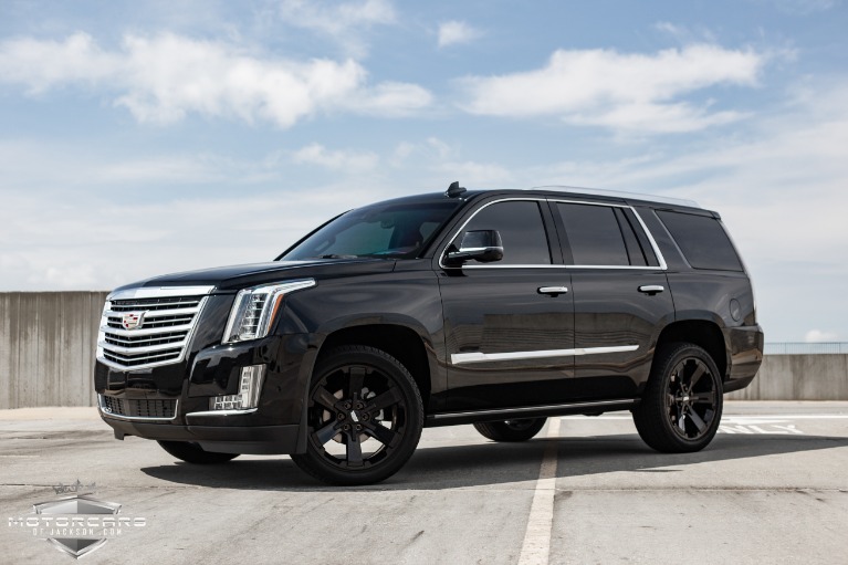 Used-2018-Cadillac-Escalade-Platinum-for-sale-Jackson-MS