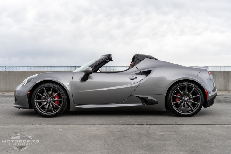 Used-2018-Alfa-Romeo-4C-Spider-for-sale-Jackson-MS