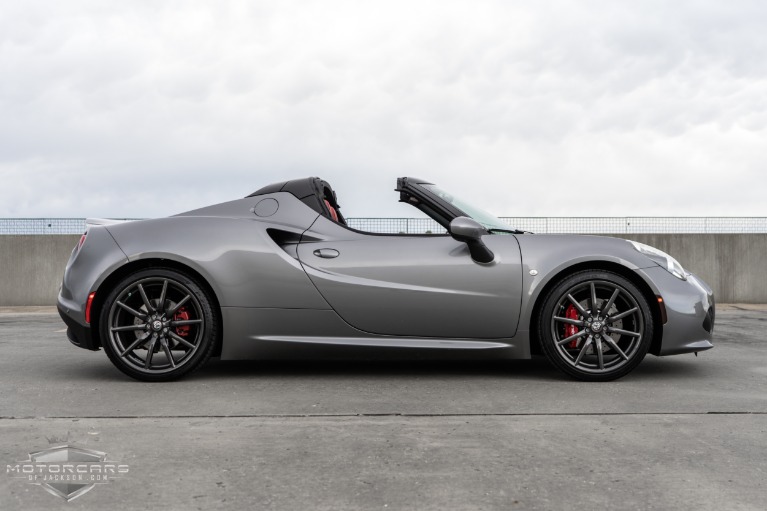 Used-2018-Alfa-Romeo-4C-Spider-Jackson-MS