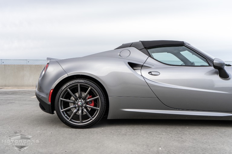 Used-2018-Alfa-Romeo-4C-Spider-for-sale-Jackson-MS