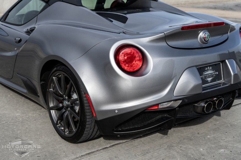 Used-2018-Alfa-Romeo-4C-Spider-for-sale-Jackson-MS