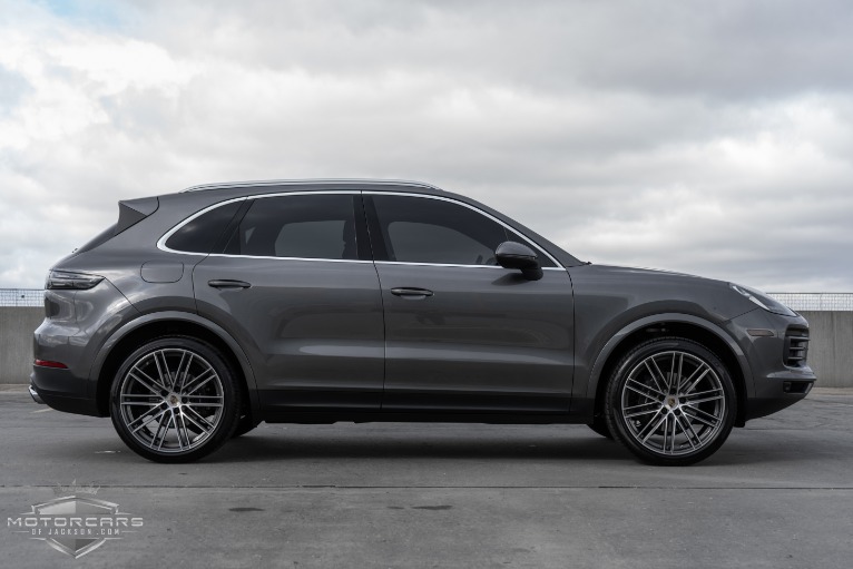 Used-2019-Porsche-Cayenne-Jackson-MS