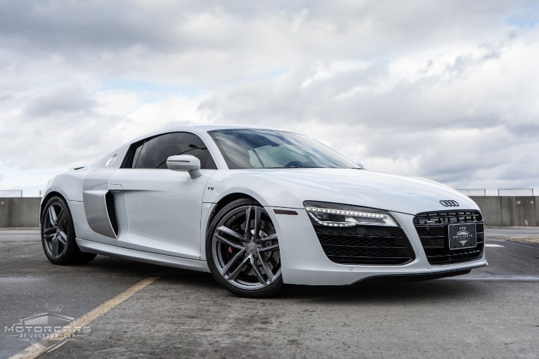 Used-2014-Audi-R8-V10-Coupe-quattro-S-tronic-Jackson-MS