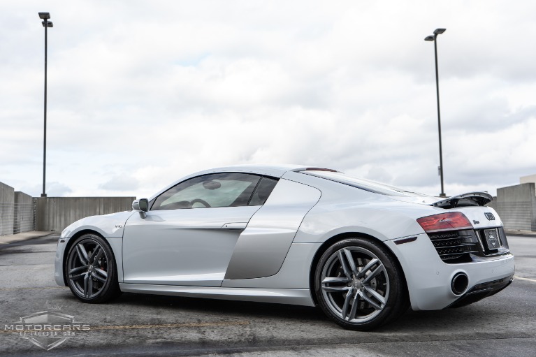 Used-2014-Audi-R8-V10-Coupe-quattro-S-tronic-Jackson-MS