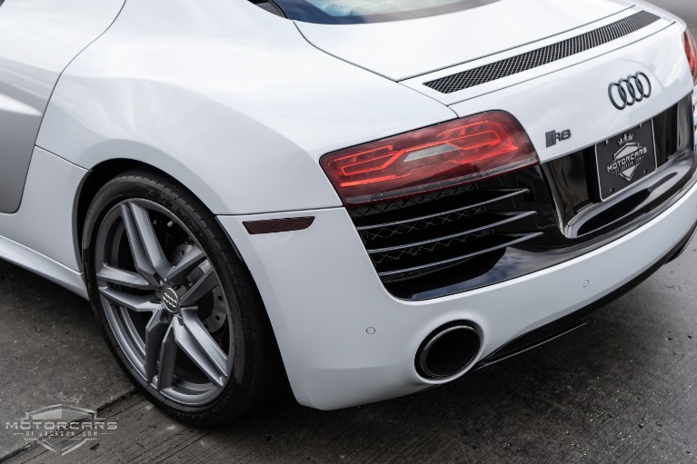 Used-2014-Audi-R8-V10-Coupe-quattro-S-tronic-Jackson-MS