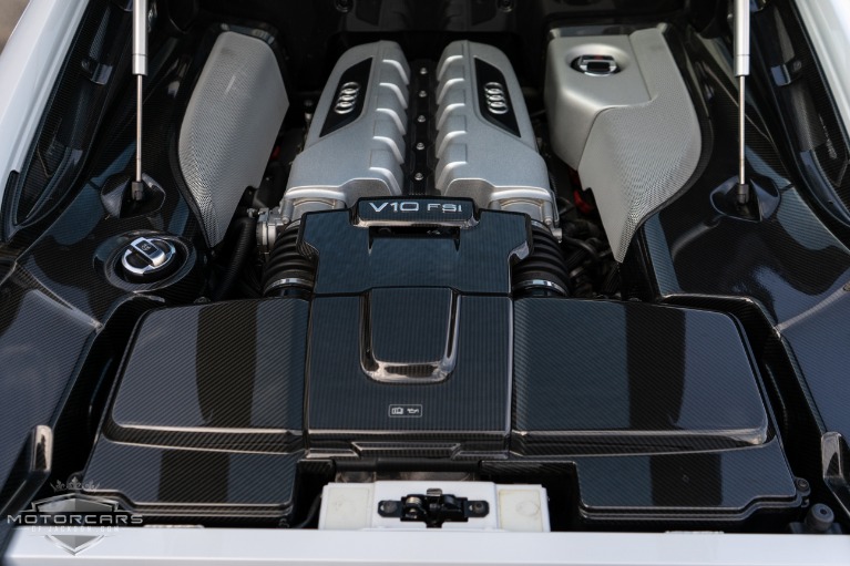 Used-2014-Audi-R8-V10-Coupe-quattro-S-tronic-Jackson-MS