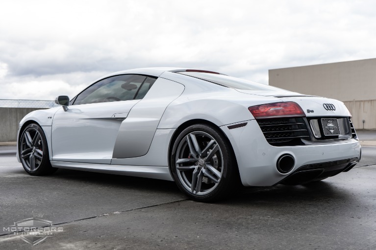 Used-2014-Audi-R8-V10-Coupe-quattro-S-tronic-Jackson-MS