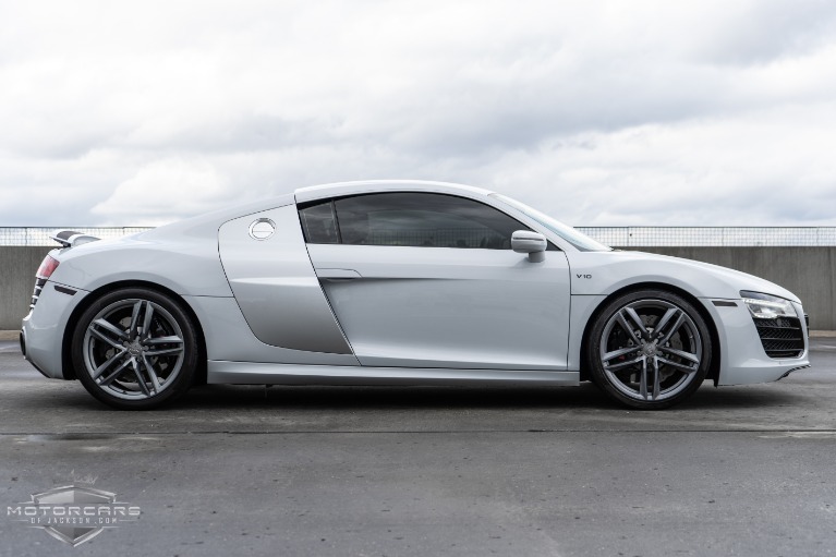 Used-2014-Audi-R8-V10-Coupe-quattro-S-tronic-Jackson-MS