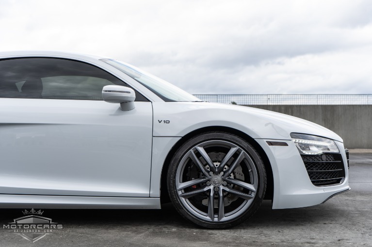 Used-2014-Audi-R8-V10-Coupe-quattro-S-tronic-Jackson-MS