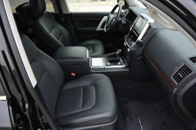 Used-2016-Toyota-Land-Cruiser-TRD-for-sale-Jackson-MS