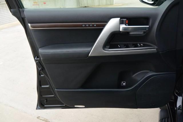 Used-2016-Toyota-Land-Cruiser-TRD-for-sale-Jackson-MS