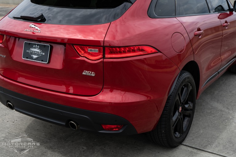 Used-2019-Jaguar-F-PACE-30t-R-Sport-Jackson-MS