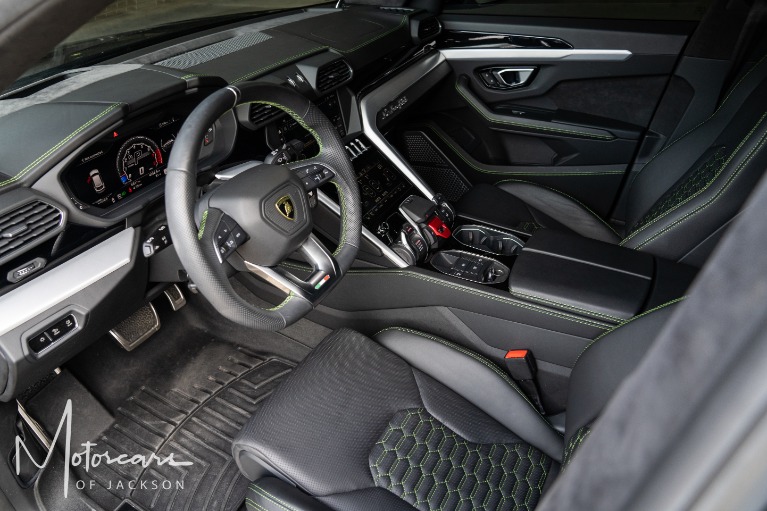 Used-2019-Lamborghini-Urus-for-sale-Jackson-MS