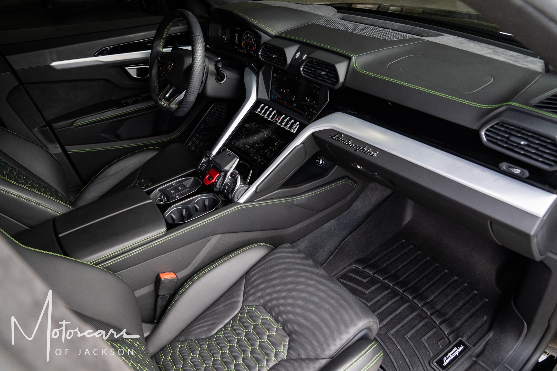 Used-2019-Lamborghini-Urus-for-sale-Jackson-MS
