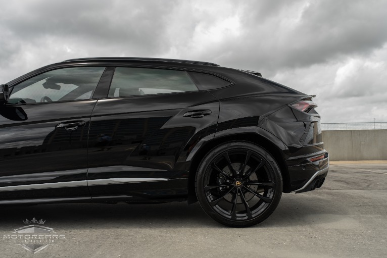 Used-2019-Lamborghini-Urus-for-sale-Jackson-MS