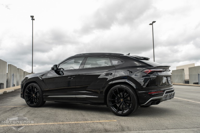 Used-2019-Lamborghini-Urus-for-sale-Jackson-MS