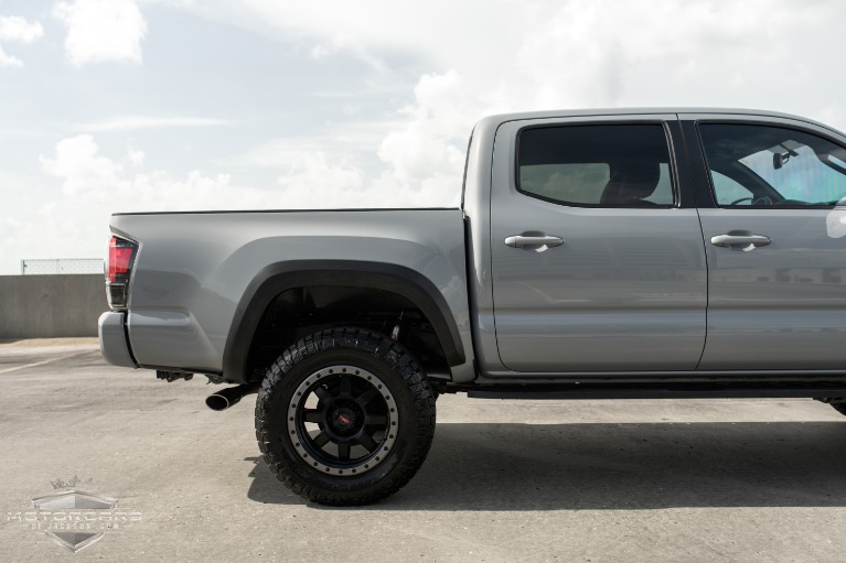 Used-2017-Toyota-Tacoma-TRD-Pro-Jackson-MS